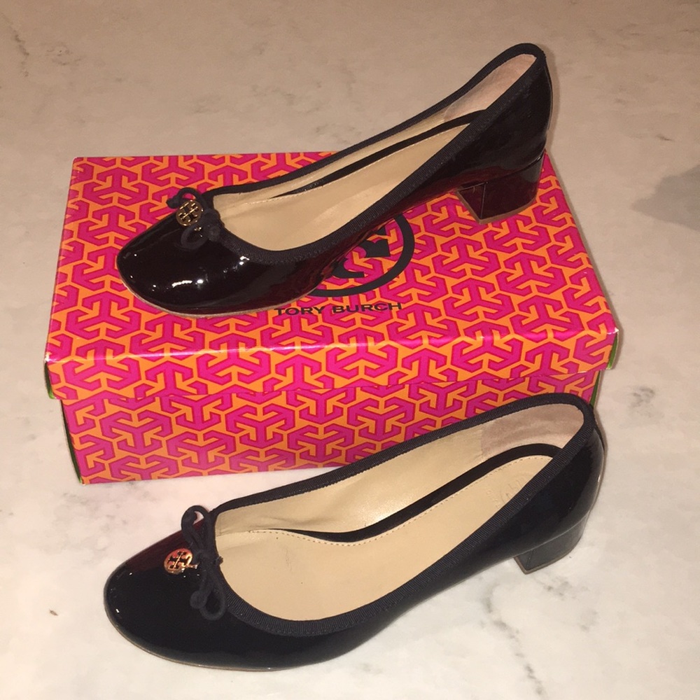 Tory Burch Chelsea pump